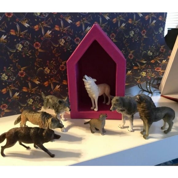 7Pcs Wolf Toy Figurines Set Wolf Animals Figures (Wolf Set A) - Picture 1 of 1